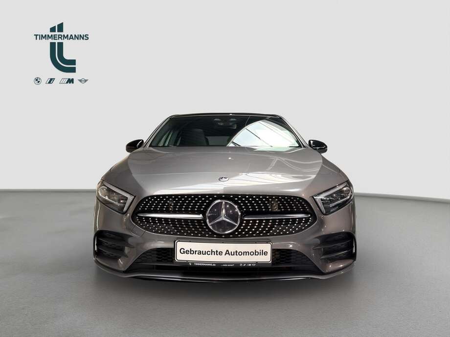 Mercedes-Benz A 250 (Bild 8/16)