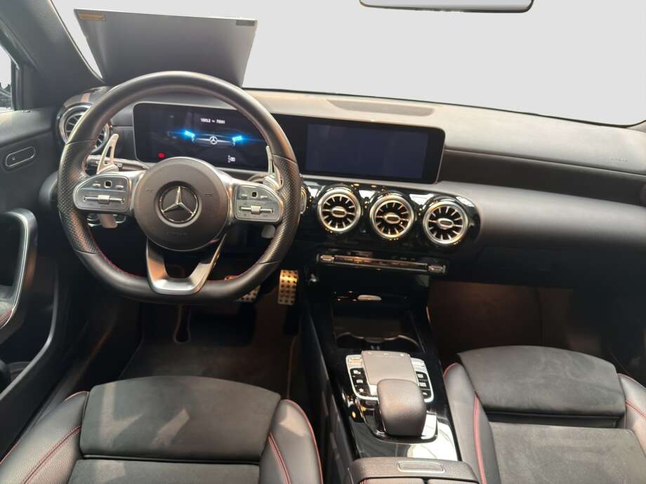 Mercedes-Benz A 250 (Bild 13/16)