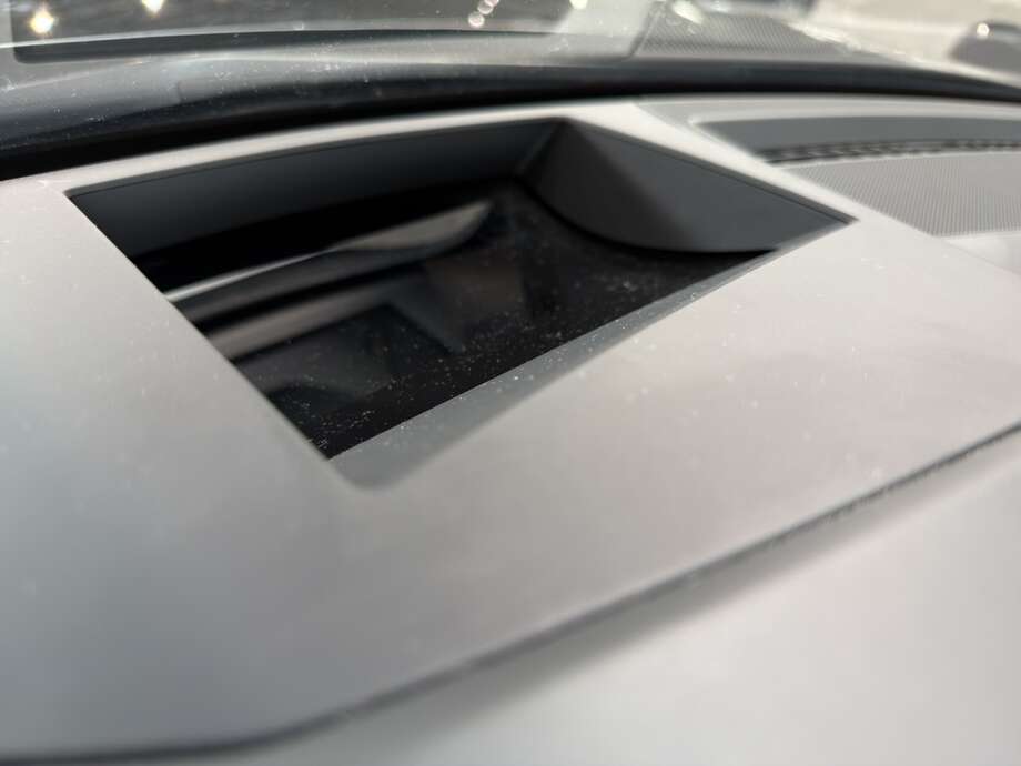 Audi A6 (Bild 17/18)