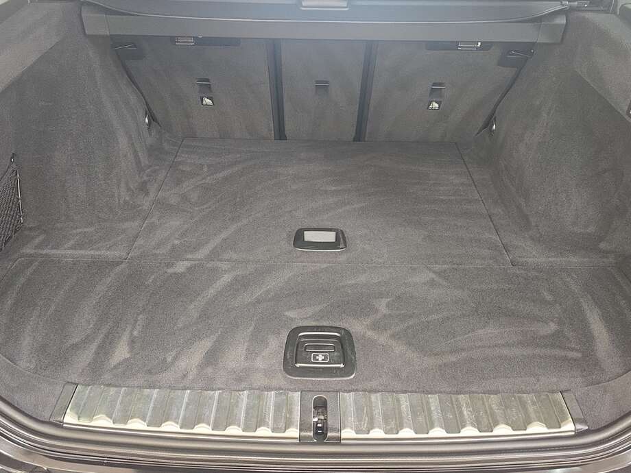BMW 318d (Bild 15/18)