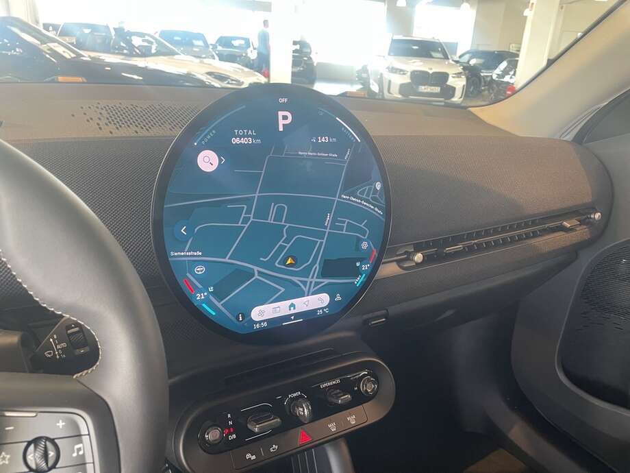 MINI Aceman E Classic Trim (Bild 16/17)