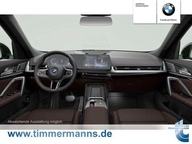 BMW iX1 xDrive30 (Bild 4/5)