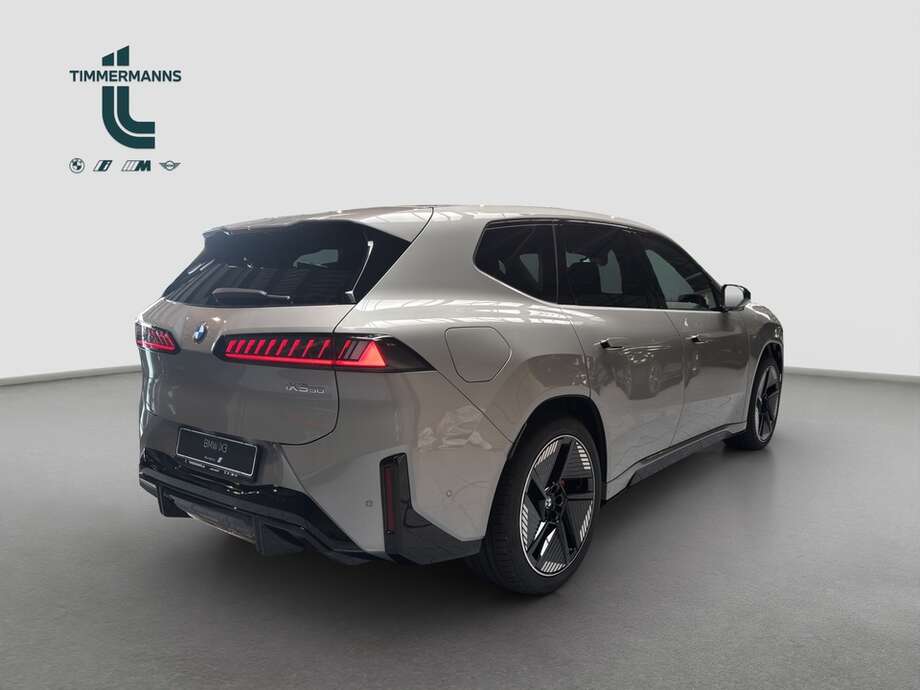 BMW iX3 (Bild 5/20)