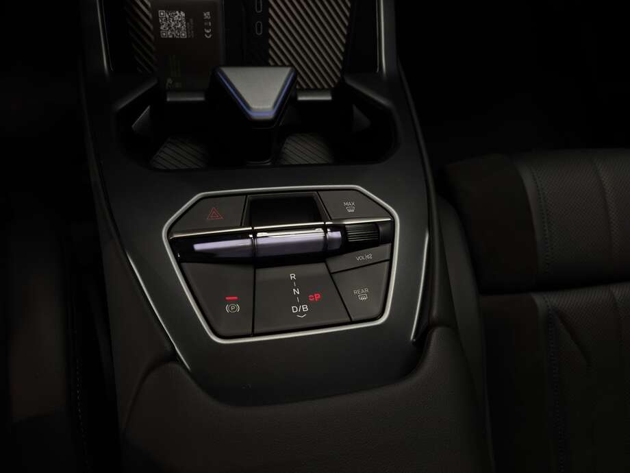 BMW iX3 (Bild 18/20)