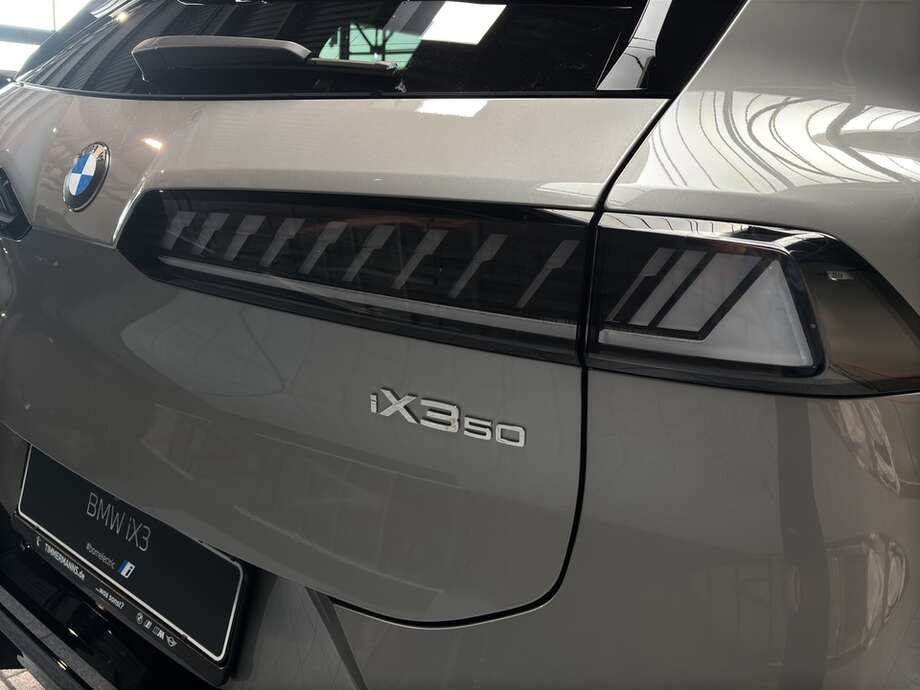 BMW iX3 (Bild 20/20)