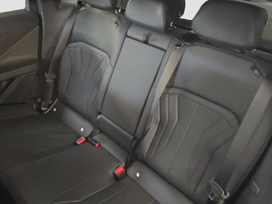 BMW iX3 (Bild 14/18)