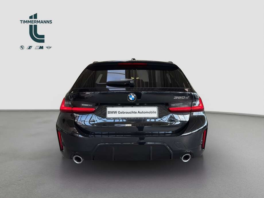 BMW 320d (Bild 4/16)