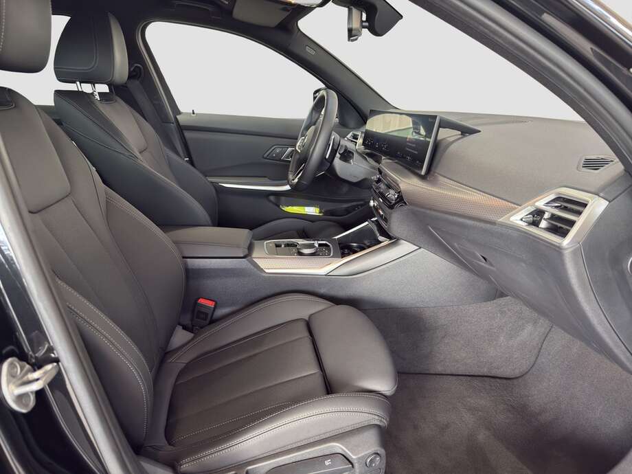 BMW 320d (Bild 16/16)