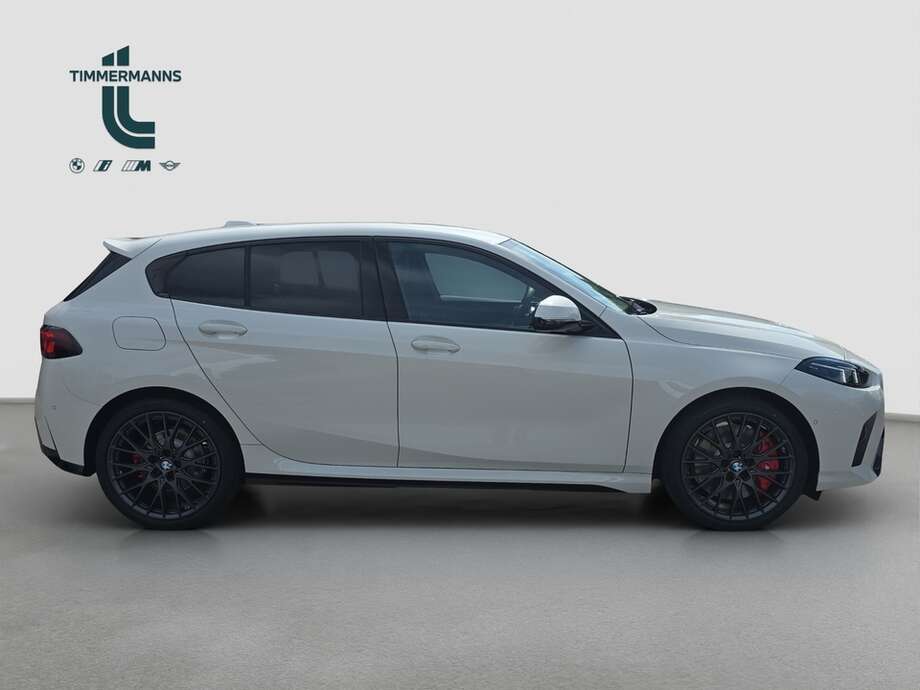 BMW 118d (Bild 6/16)
