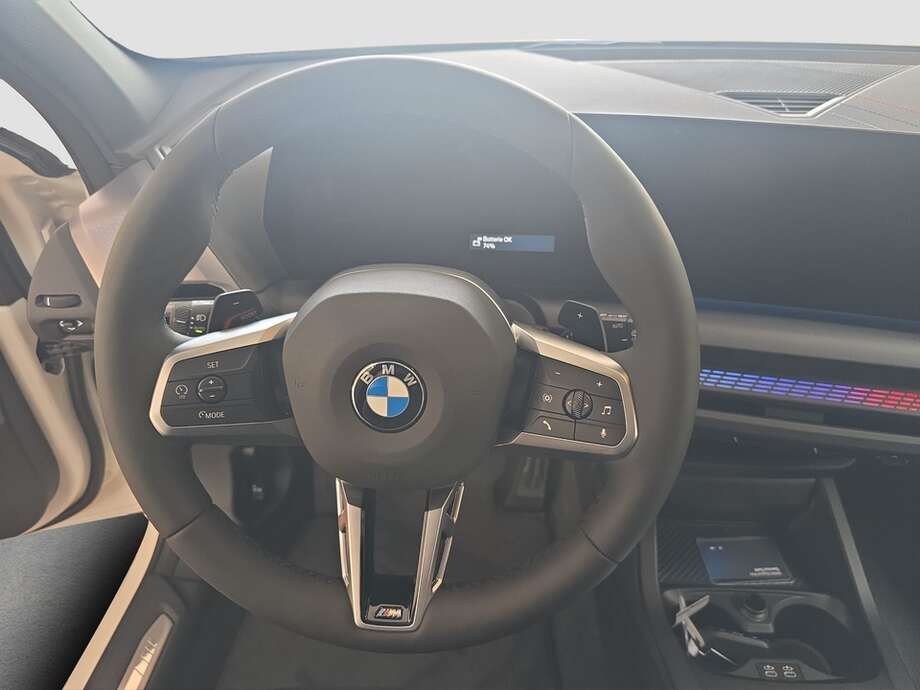 BMW 118d (Bild 12/16)