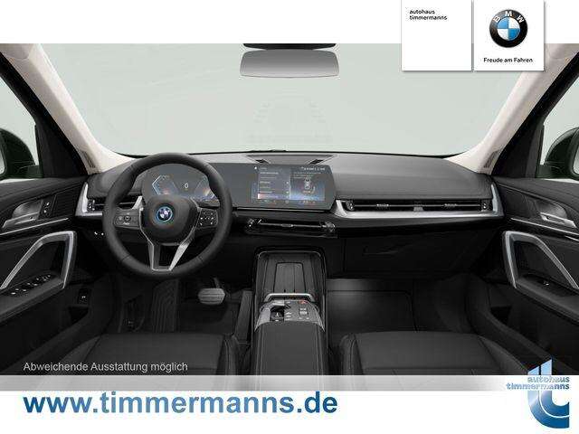 BMW iX1 xDrive30 (Bild 4/5)