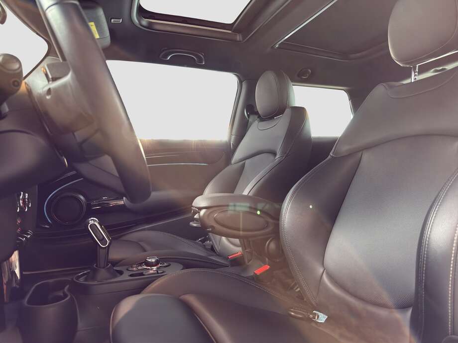 MINI Cooper SE (Bild 10/15)