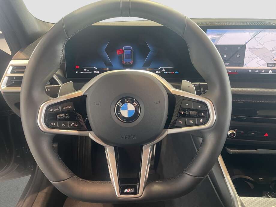 BMW 320d (Bild 11/15)
