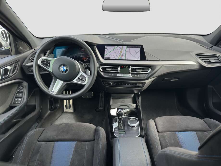 BMW 118d (Bild 11/21)