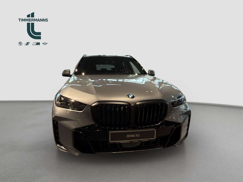 BMW X5 (Bild 8/15)