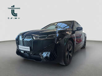 BMW iX (Bild 1/23)