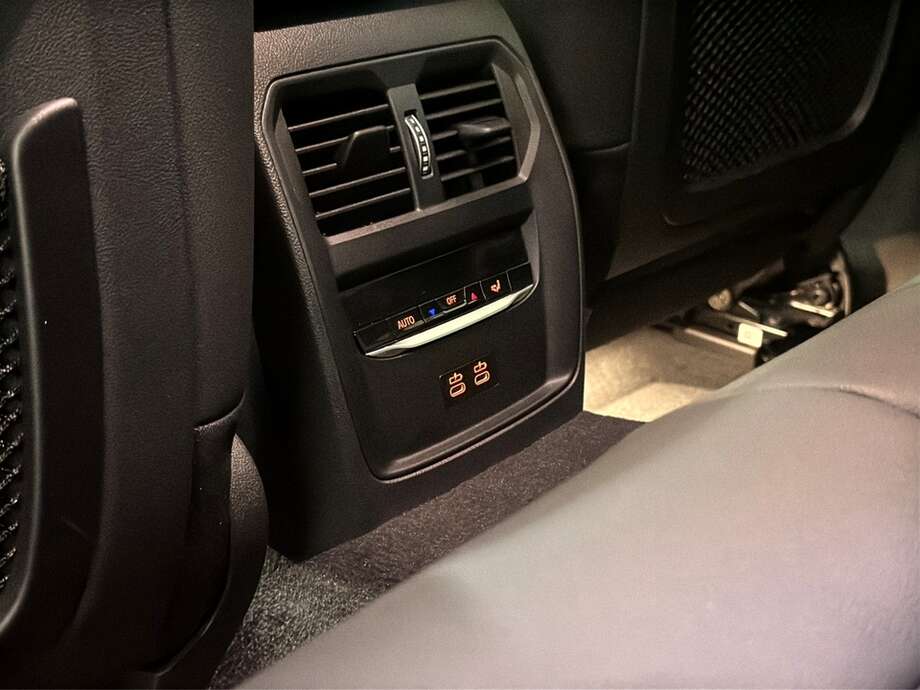 BMW 320e Touring Auto (Bild 17/21)