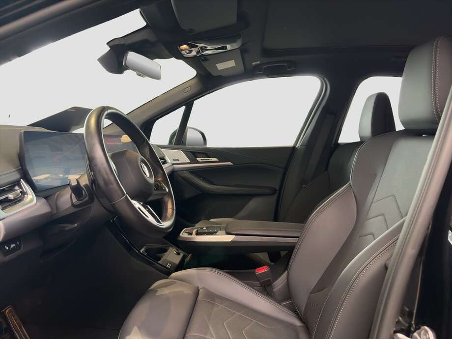 BMW 223i (Bild 11/21)