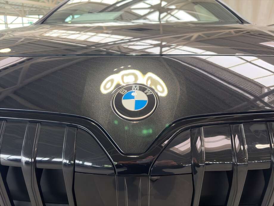 BMW 223i (Bild 20/21)