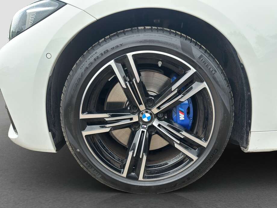 BMW M440 (Bild 9/20)