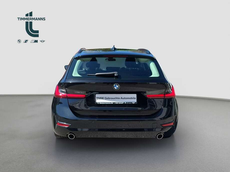 BMW 318d (Bild 4/18)