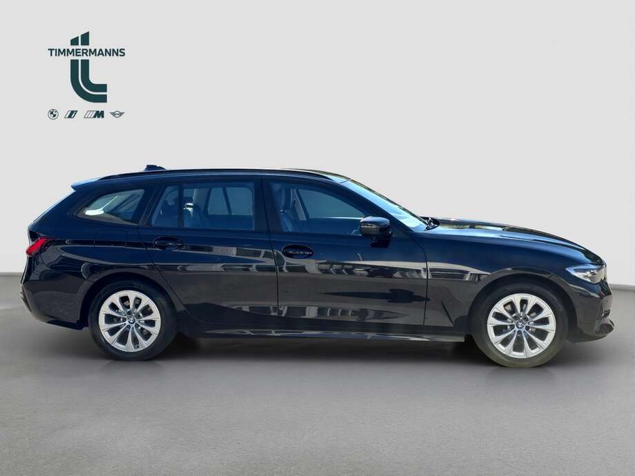 BMW 318d (Bild 6/18)