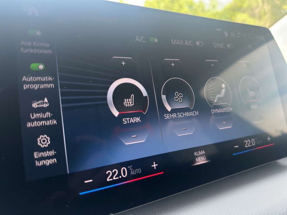 BMW 220 Active Tourer (Bild 20/20)