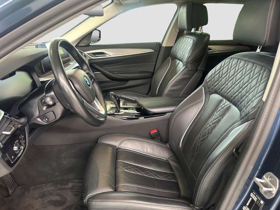 BMW 530i xDrive (Bild 10/22)