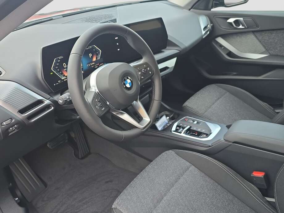 BMW 218 Gran Coupé (Bild 10/17)