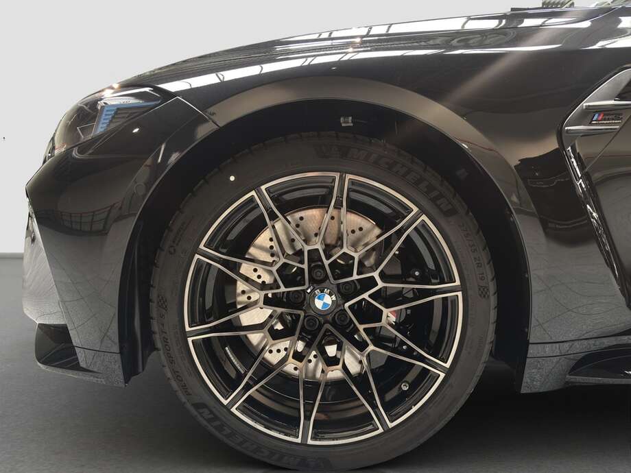 BMW M3 (Bild 9/18)