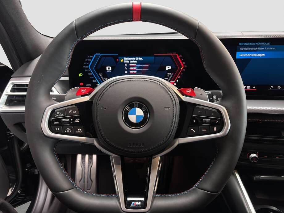 BMW M3 (Bild 12/18)