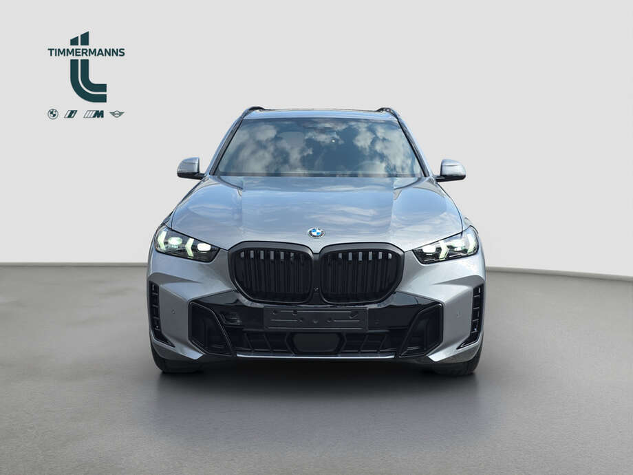 BMW X5 (Bild 8/18)