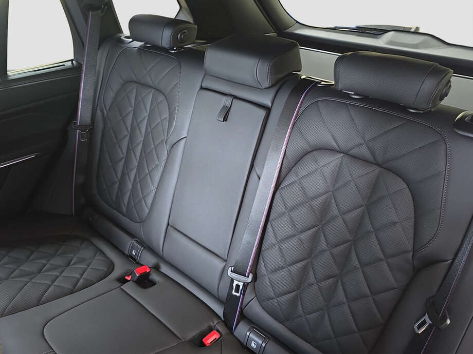 BMW X5 (Bild 14/18)