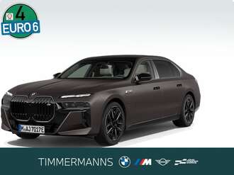 BMW M760 (Bild 1/5)