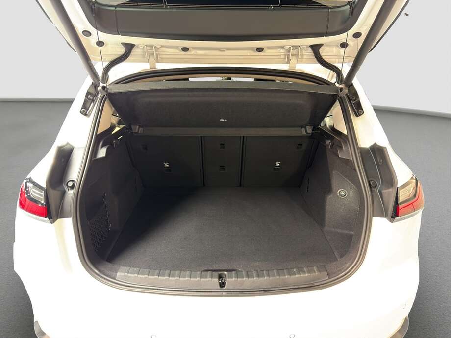 BMW 220 Active Tourer (Bild 16/19)