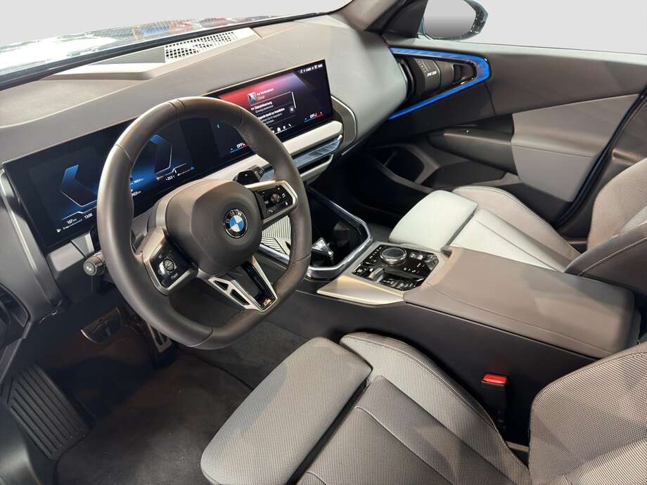 BMW X3 (Bild 12/18)