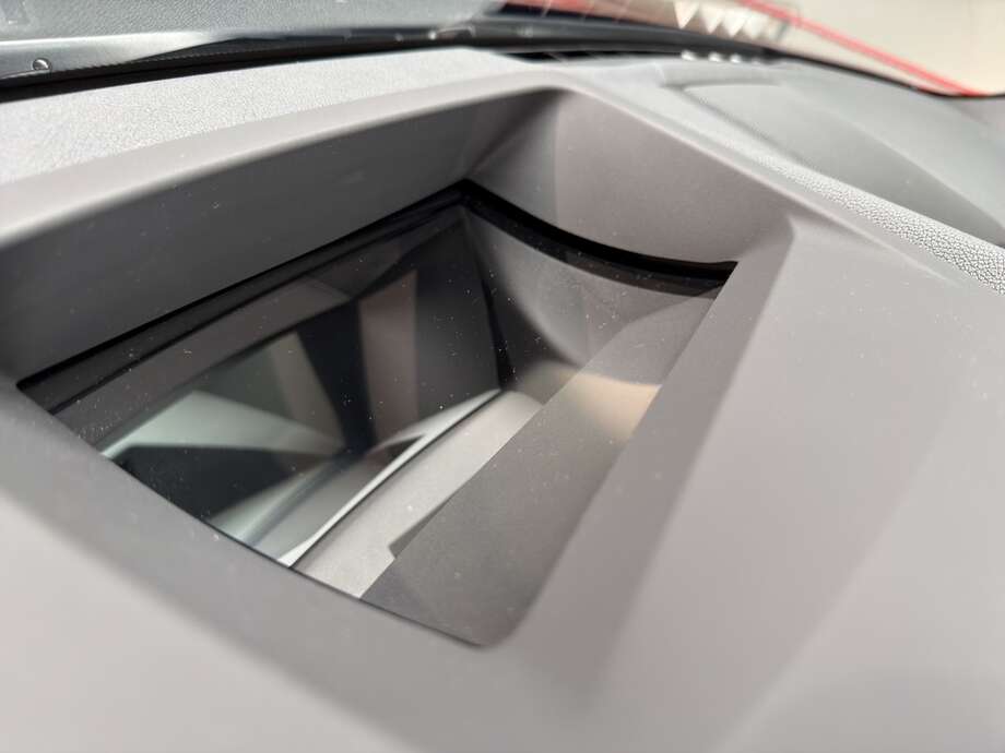 BMW X4 (Bild 18/19)