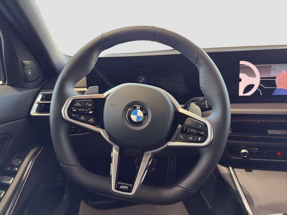 BMW 320d (Bild 11/16)