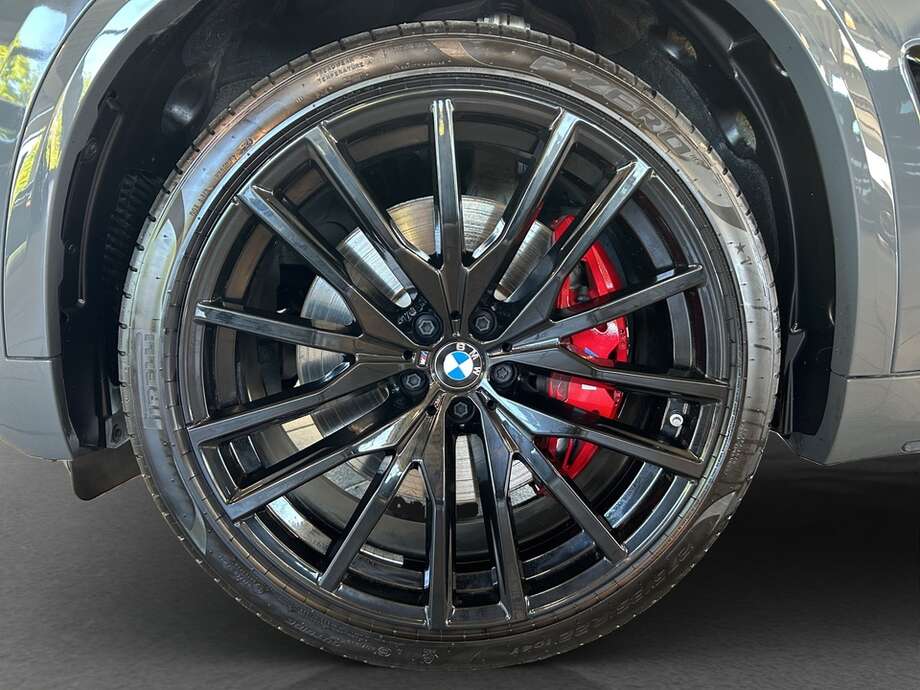 BMW X5 (Bild 9/22)