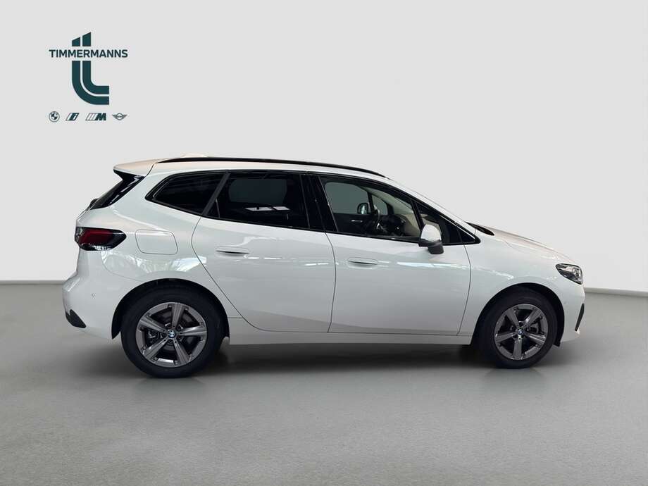 BMW 223 Active Tourer (Bild 7/22)