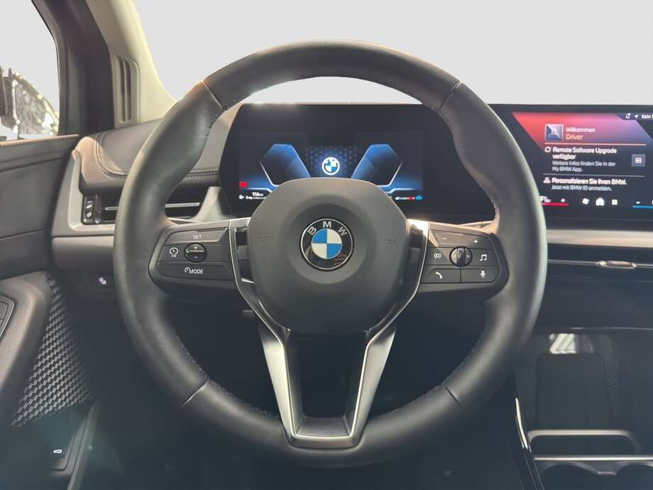 BMW 223 Active Tourer (Bild 12/22)