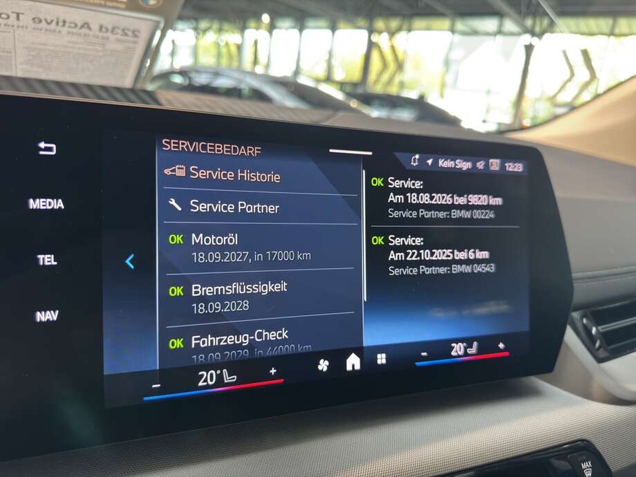 BMW 223 Active Tourer (Bild 20/22)