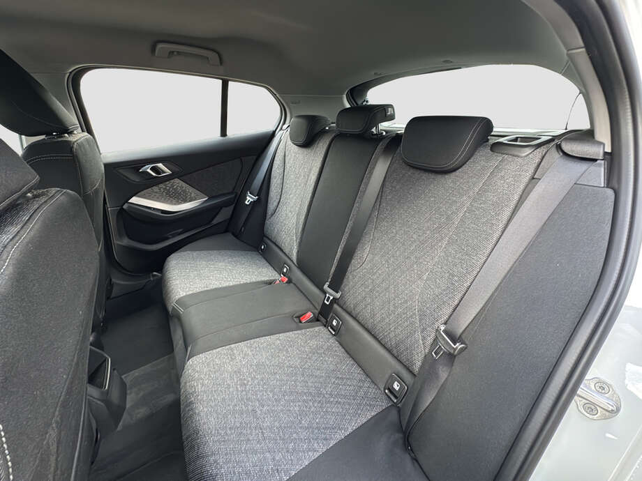 BMW 120 (Bild 14/16)