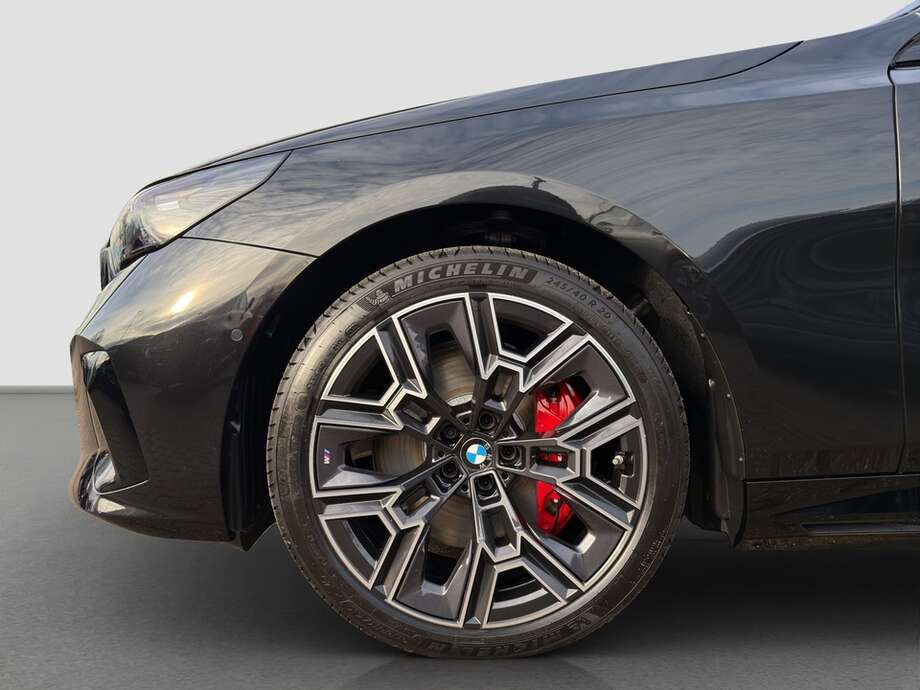 BMW i5 xDrive40 Touring (Bild 9/18)
