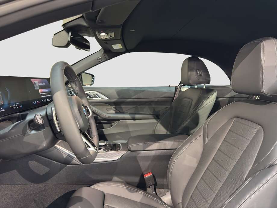BMW 430i xDrive (Bild 10/17)