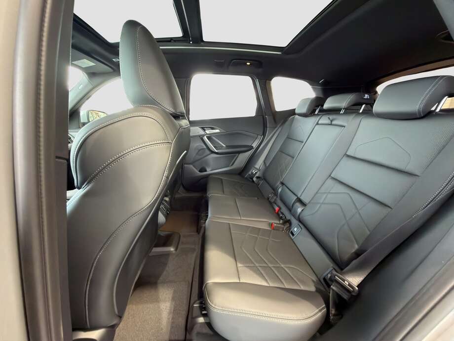 BMW X1 (Bild 14/15)