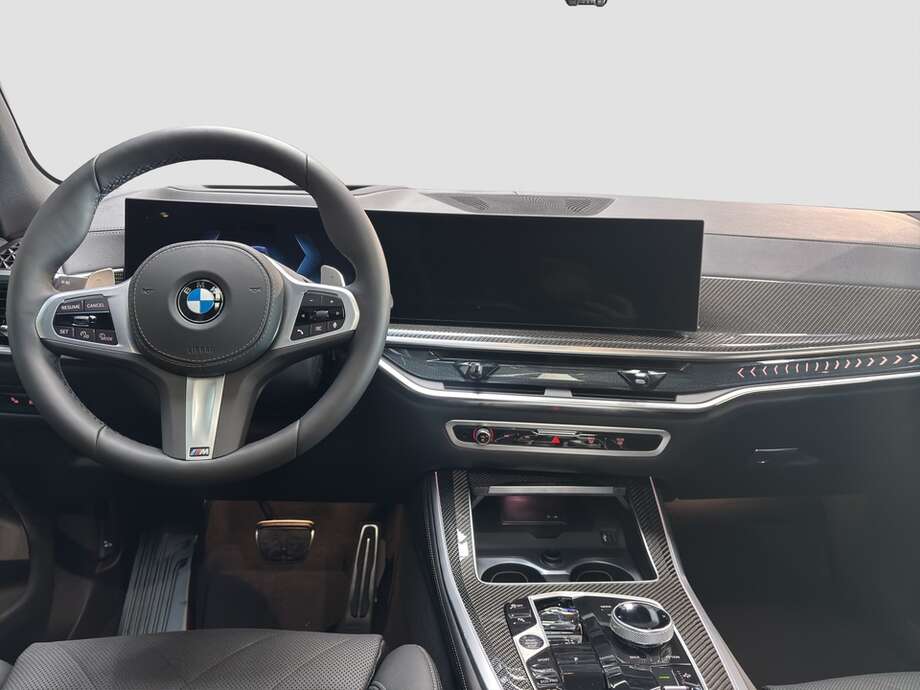 BMW X5 (Bild 13/17)