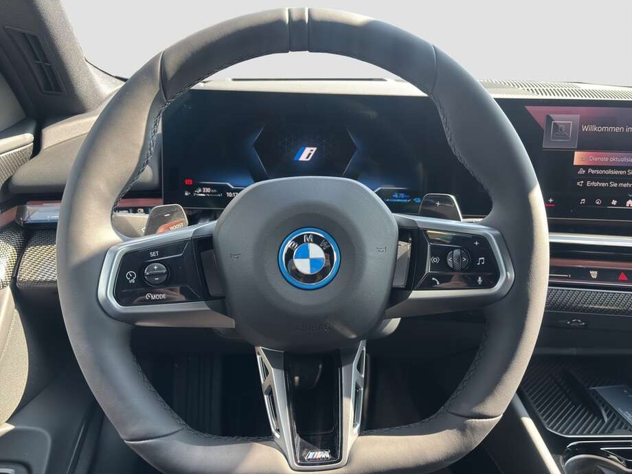 BMW 530e Touring (Bild 12/18)