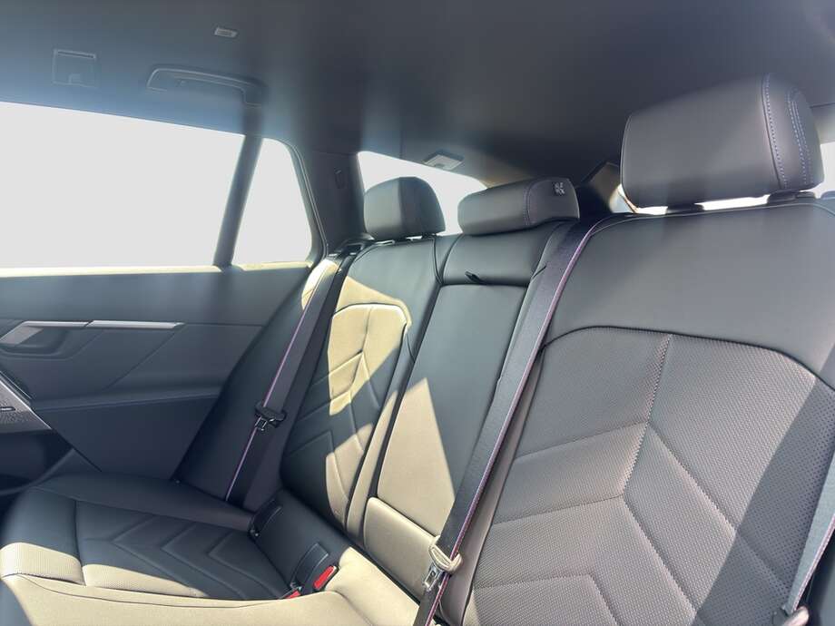 BMW 530e Touring (Bild 14/18)