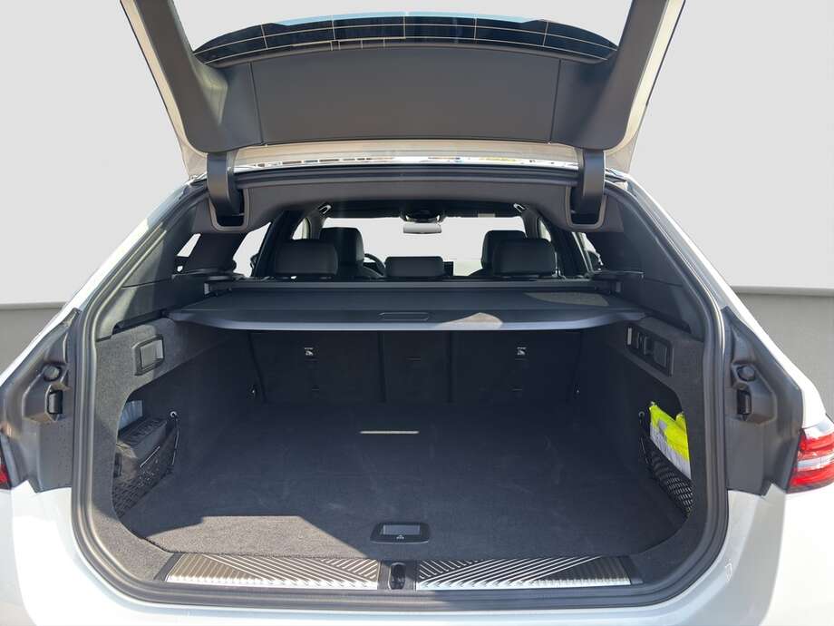 BMW 530e Touring (Bild 15/18)